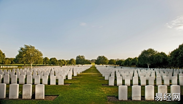 做梦见坟是什么回事？梦到这些征兆一定要知道