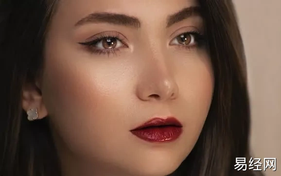 【面相图解】面相看嘴小的人有何命运特征,2024最新面相