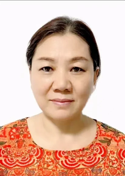 张萍-热爱美术，深耕写意花鸟